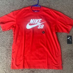 Men’s Nike SB short sleeve tee